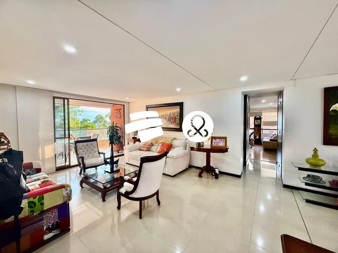 Apartamento de 3 alcobas en venta en El Poblado, Medellín, 187 m² · foto 3 de 15