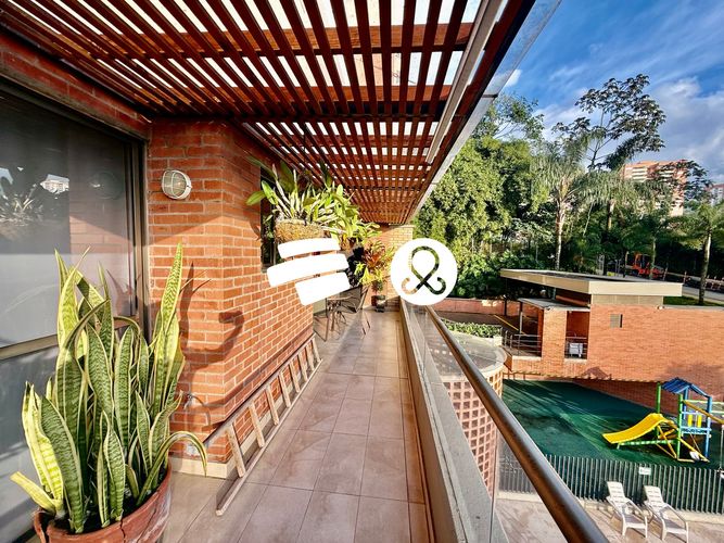 Apartamento de 3 alcobas en venta en El Poblado, Medellín, 187 m² · foto 9 de 15