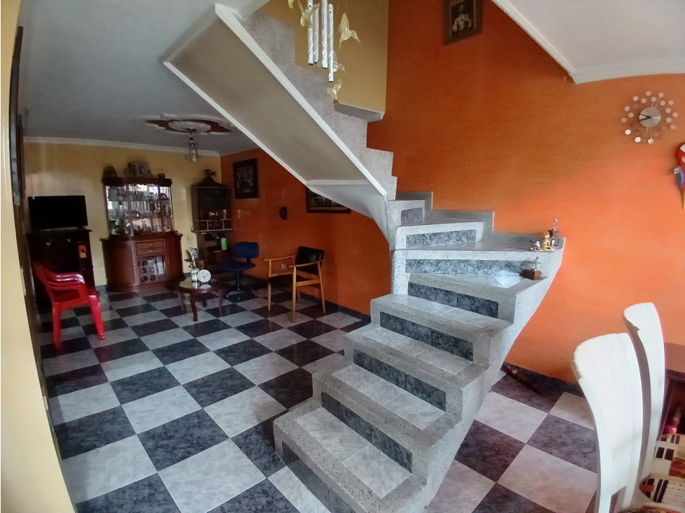Casa en venta en Villa Luz, Bogotá · foto 3 de 19