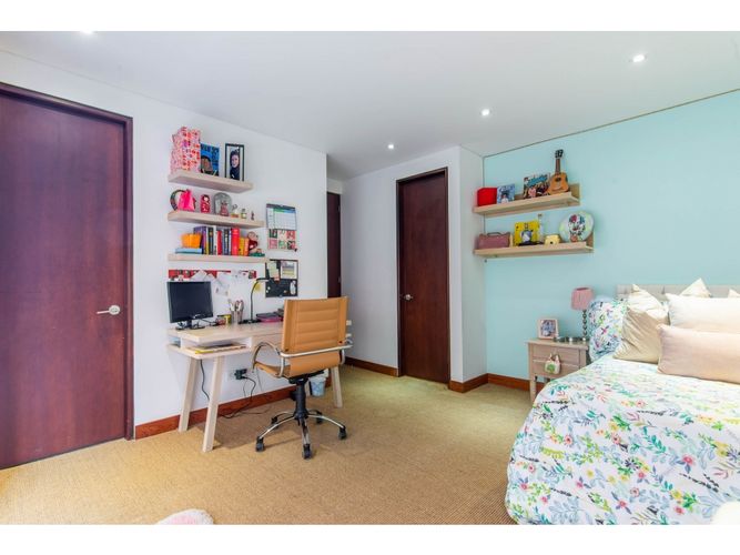 Apartamento de 3 alcobas en venta en Chicó Reservado, Bogotá, 330 m² · foto 18 de 24