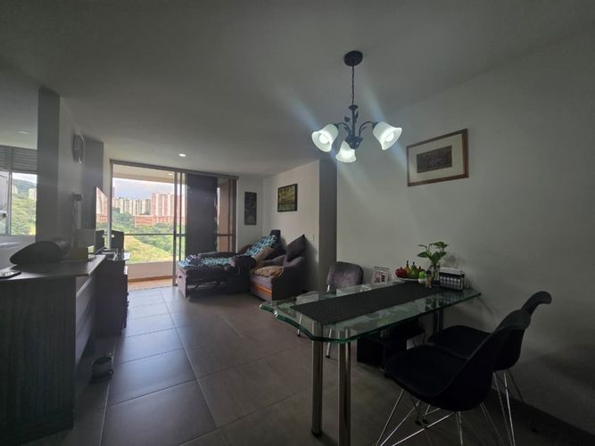 Apartamento en venta en Villa Del Parque, Itagüí · foto 3 de 15