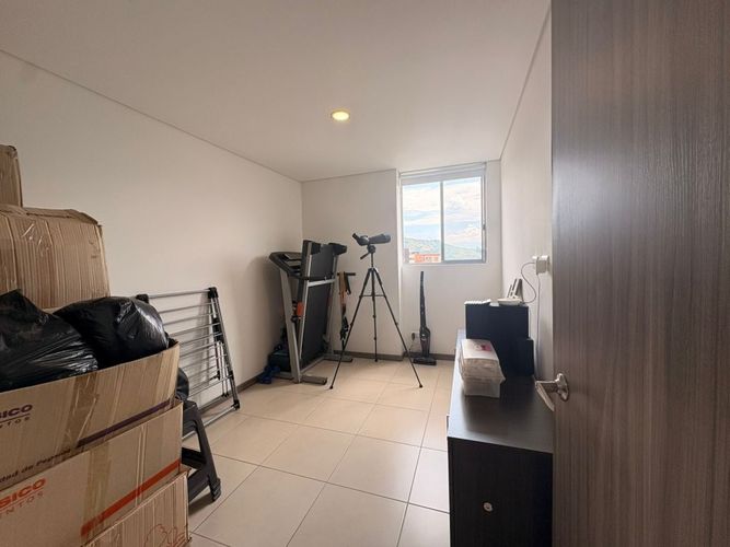 Apartamento de 3 alcobas en venta en San Juan Bautista, Itagüí, 70 m² · foto 13 de 15