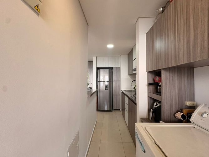 Apartamento de 3 alcobas en venta en San Juan Bautista, Itagüí, 70 m² · foto 6 de 15