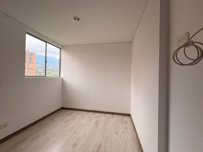 Apartamento en venta en San Juan Bautista, Itagüí · foto 7 de 14