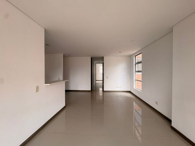 Apartamento en venta en San Juan Bautista, Itagüí · foto 4 de 14
