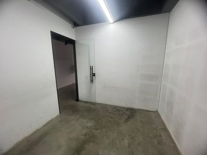 Oficina en arriendo en La Esmeralda, Itagüí, 200 m² · foto 6 de 20
