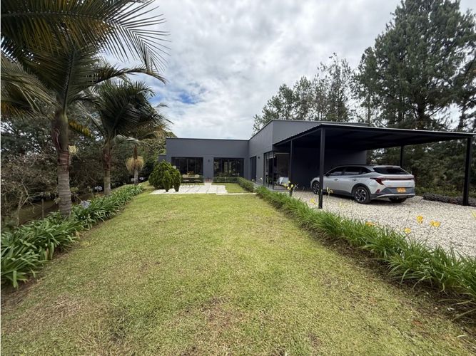 Casa de 3 alcobas en venta en Cascajo Abajo, Marinilla, 200 m² · foto 23 de 24