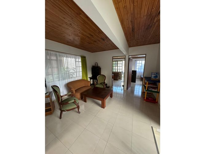 Casa de 6 alcobas en venta en Oriente, Ricaurte, 98 m² · foto 4 de 23