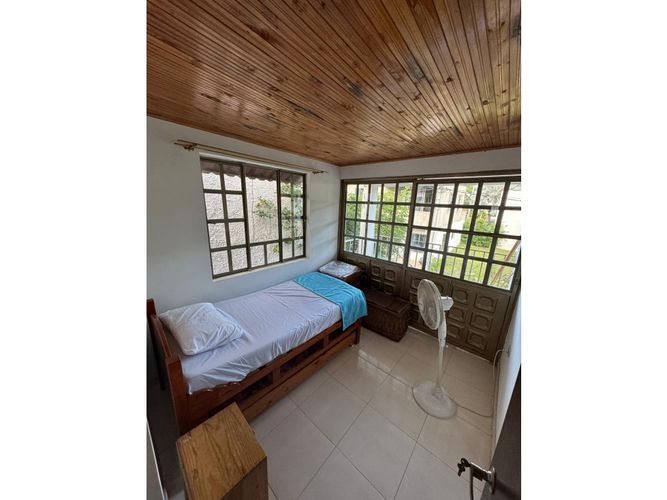 Casa de 6 alcobas en venta en Oriente, Ricaurte, 98 m² · foto 10 de 23