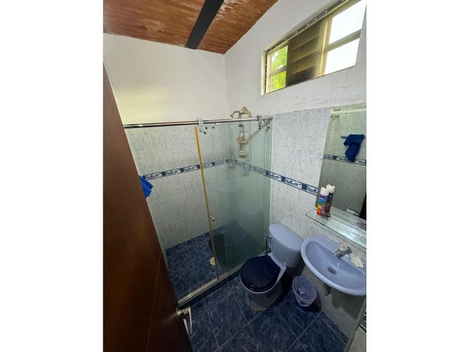 Casa de 6 alcobas en venta en Oriente, Ricaurte, 98 m² · foto 13 de 23