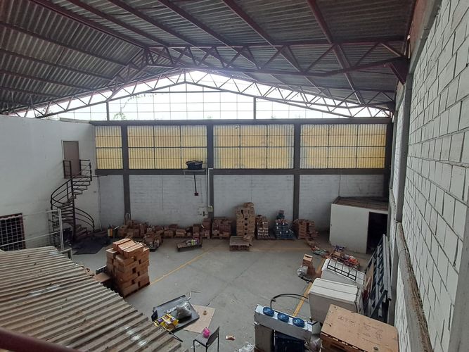 Bodega en arriendo en Santana, Dosquebradas, 350 m² · foto 8 de 9