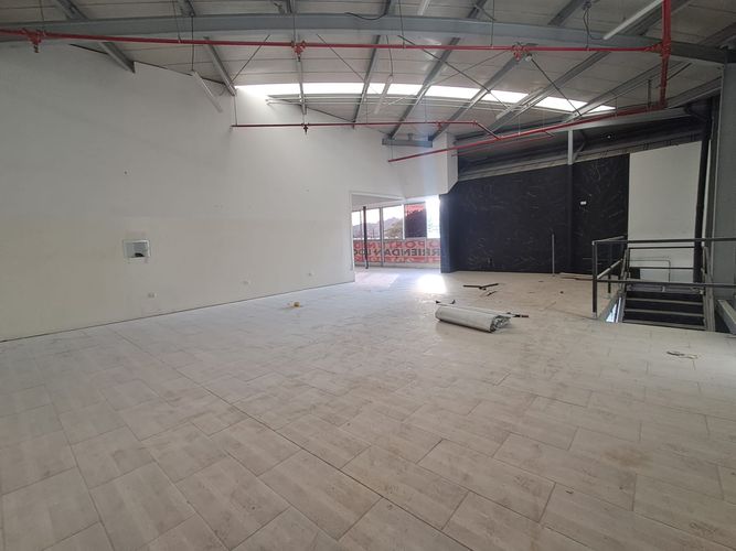Bodega en arriendo en Conjunto Cerrado Zapan, Dosquebradas, 394 m² · foto 7 de 8