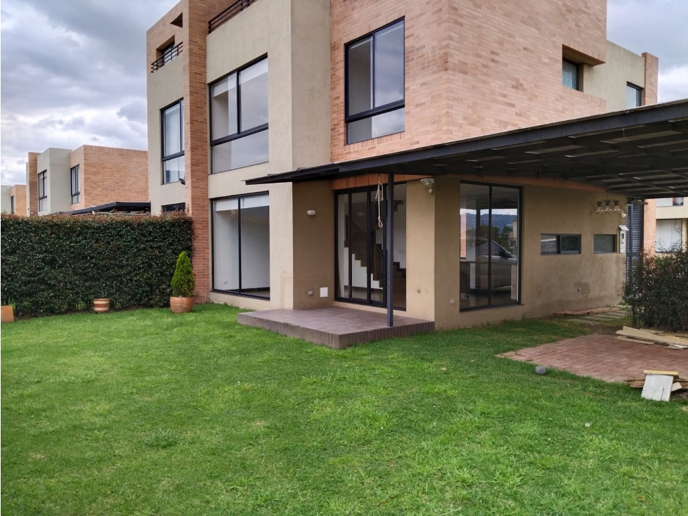 Casa en venta en Santa Cruz, Cajicá · foto 2 de 24