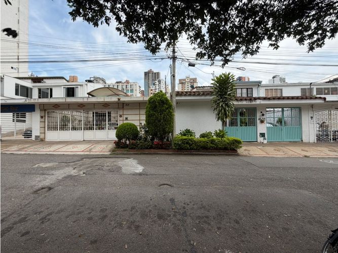 Casa de 6 alcobas en venta en Cabecera Del Llano, Bucaramanga, 461 m² · foto 4 de 24