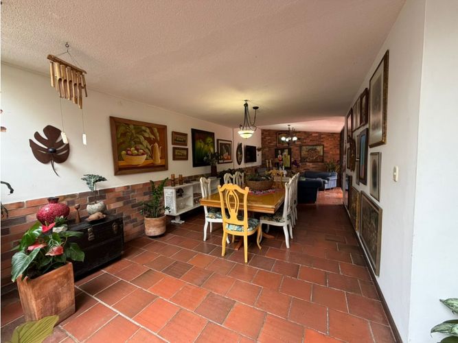 Casa de 6 alcobas en venta en Cabecera Del Llano, Bucaramanga, 461 m² · foto 9 de 24