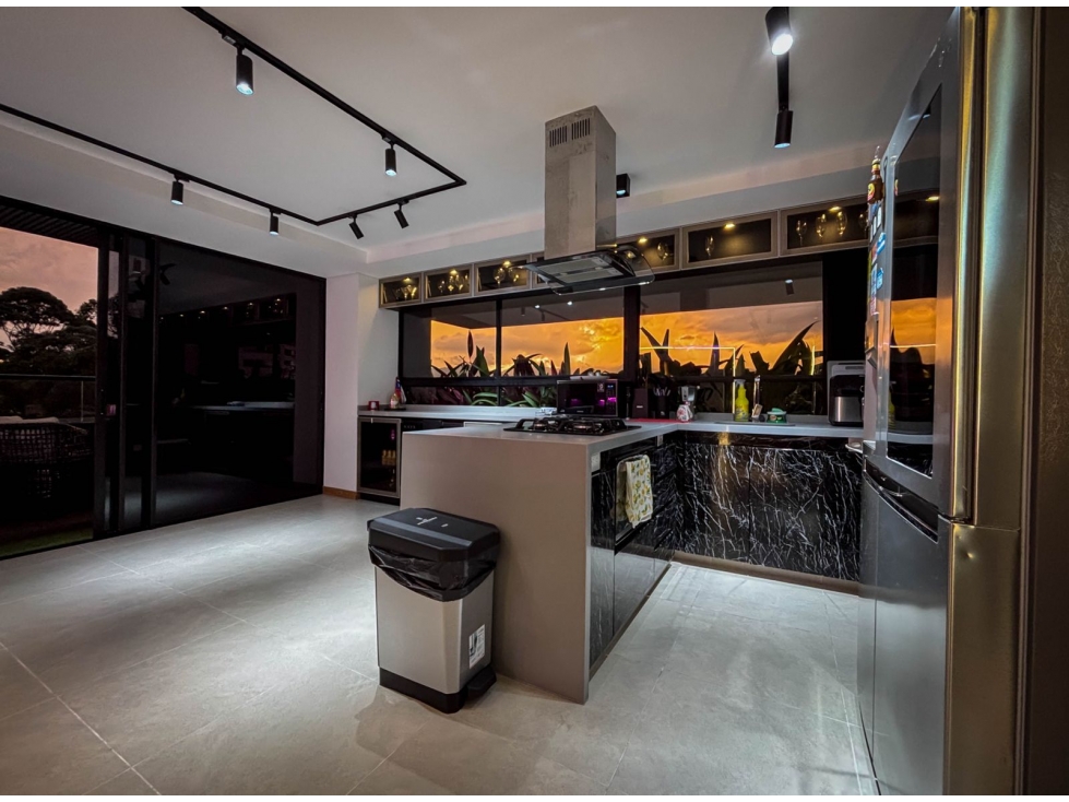 Apartamento en venta en El Poblado, Medellín 5
