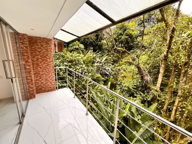 Casa de 6 alcobas en venta en La Doctora, Sabaneta, 480 m² · foto 5 de 24