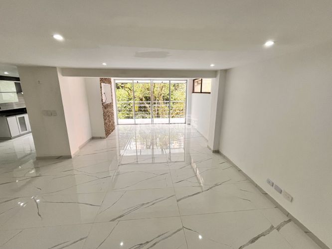 Casa de 6 alcobas en venta en La Doctora, Sabaneta, 480 m² · foto 8 de 24