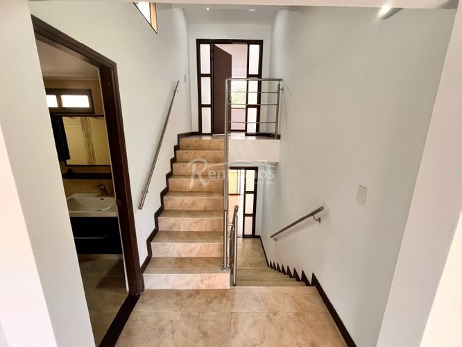 Casa de 6 alcobas en venta en La Doctora, Sabaneta, 480 m² · foto 19 de 24