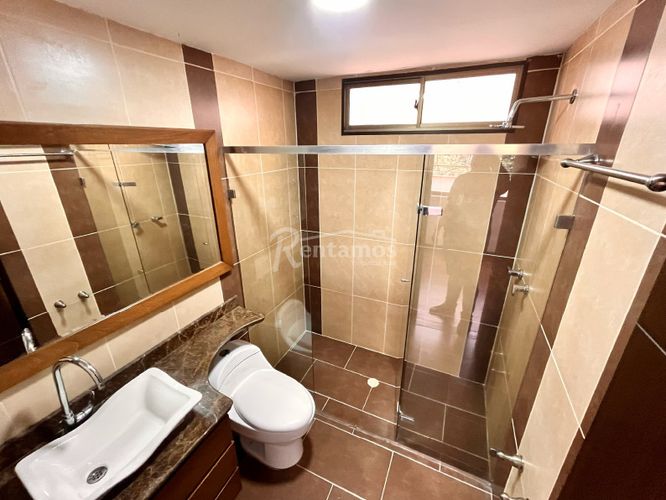 Casa de 6 alcobas en venta en La Doctora, Sabaneta, 480 m² · foto 20 de 24