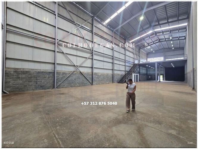 Bodega en arriendo en El Rodeo, Dosquebradas, 802 m² · foto 2 de 15