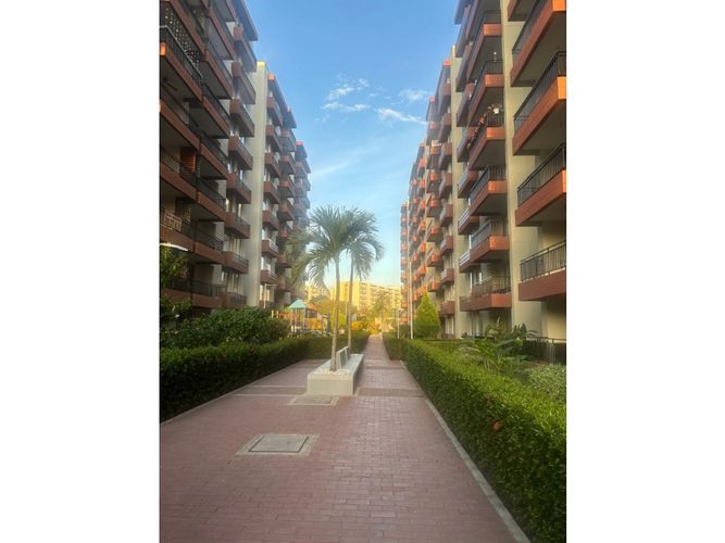 Apartamento de 3 alcobas en venta en Las Palmas, Ricaurte, 87 m² · foto 4 de 24