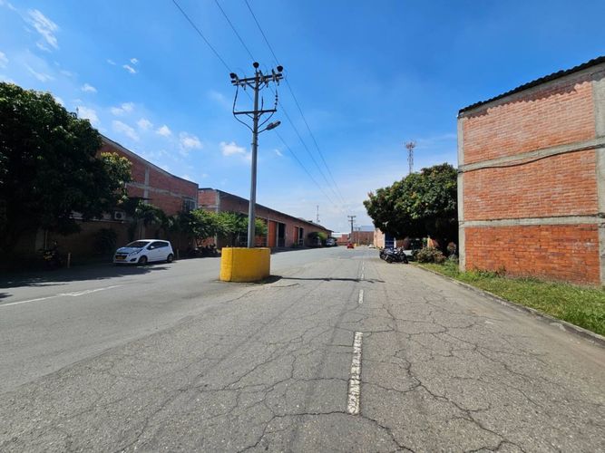 Bodega en venta en Juanchito, Candelaria, 700 m² · foto 7 de 8