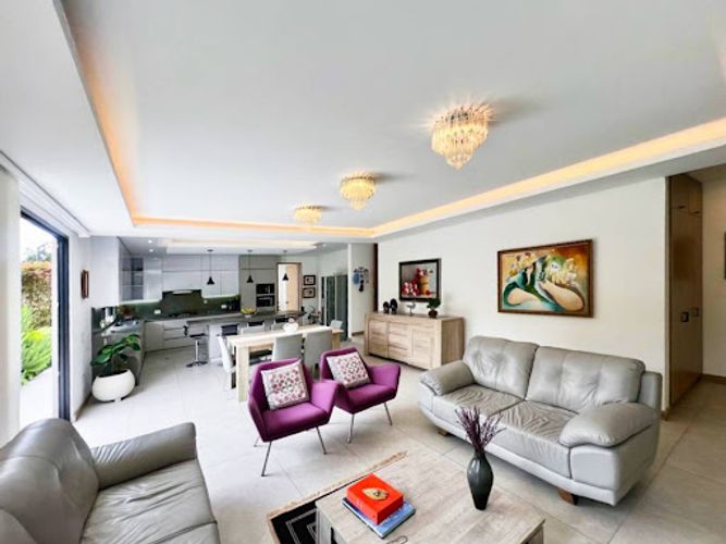 Casa de 3 alcobas en venta en Llano Grande, El Retiro, 236 m² · foto 4 de 24