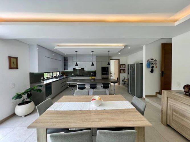 Casa de 3 alcobas en venta en Llano Grande, El Retiro, 236 m² · foto 11 de 24