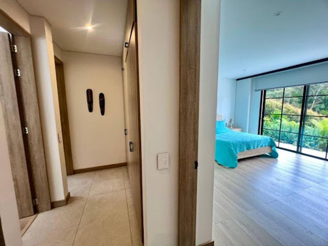 Casa de 3 alcobas en venta en Llano Grande, El Retiro, 236 m² · foto 14 de 24