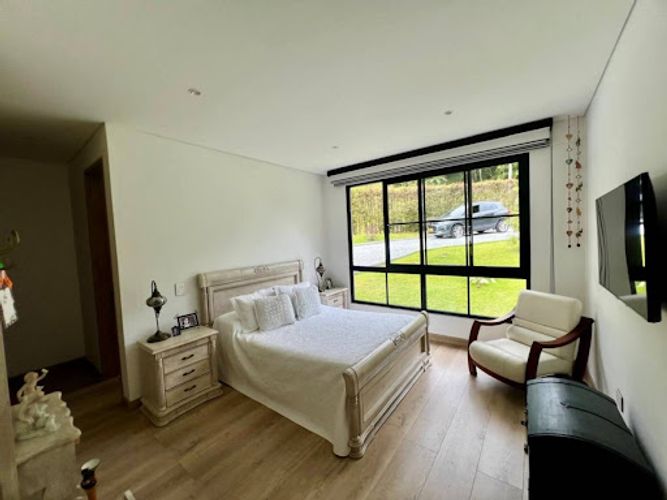 Casa de 3 alcobas en venta en Llano Grande, El Retiro, 236 m² · foto 21 de 24