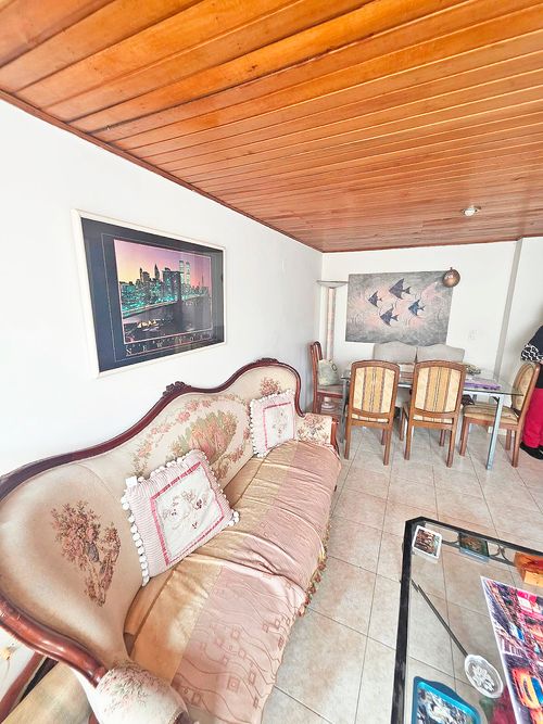 Apartamento en venta en Cedritos, Bogotá · foto 2 de 11