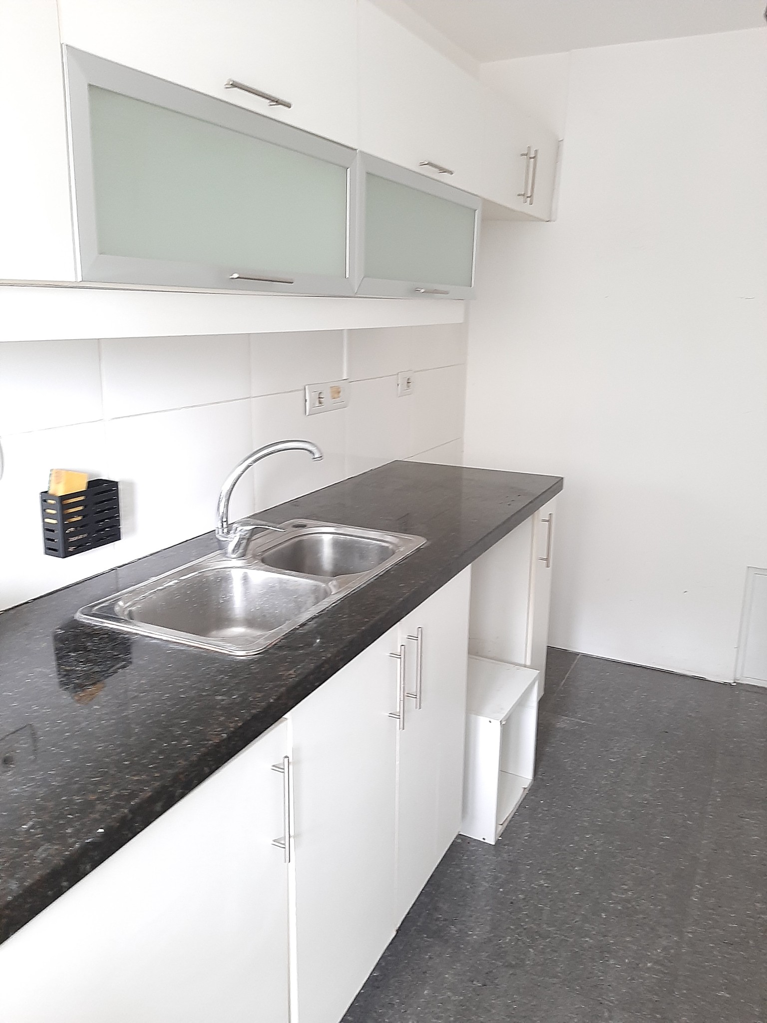 RESERVADO Alquilo, Alamos de Carrasco, 2 dormitorios,2 baños,2 garages. · Foto 9