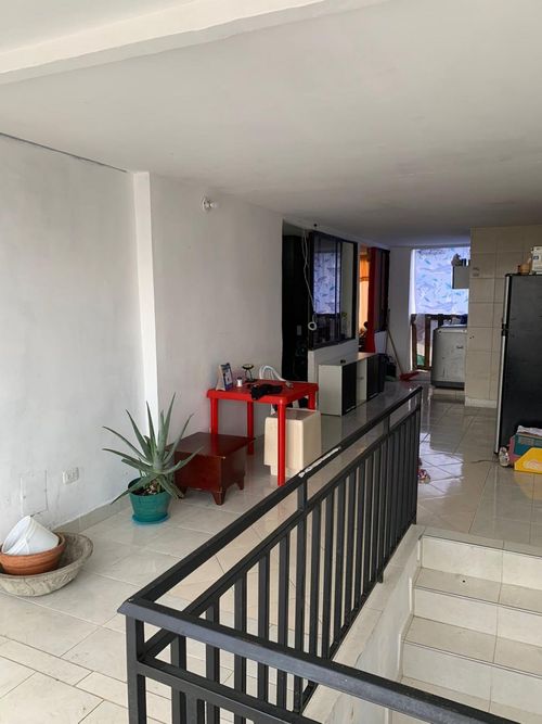 Casa de 6 alcobas en venta en Santa Barbara, Cali, 126 m² · foto 6 de 16