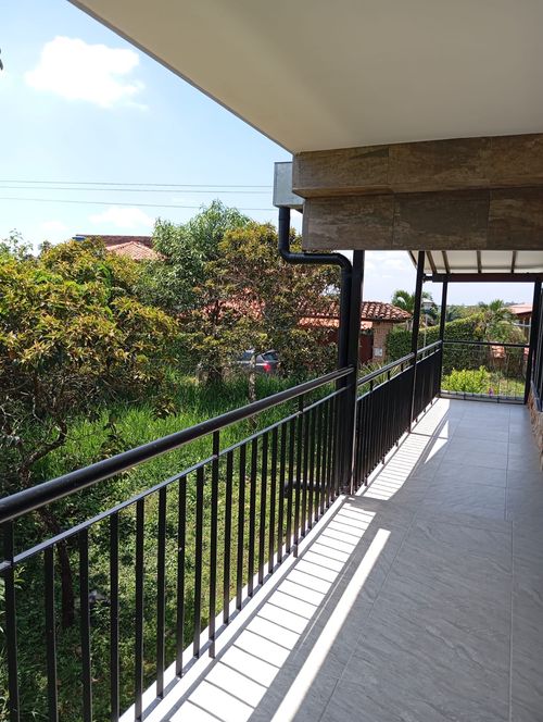 Casa de 5 alcobas en venta en Potrerito, Jamundí, 1934 m² · foto 19 de 24