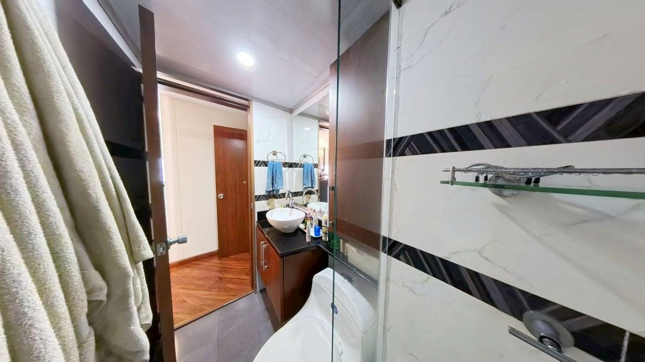 Apartamento en venta en Cedritos, Bogotá · foto 3 de 23