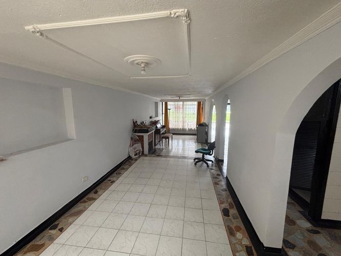 Casa de 4 alcobas en venta en Normandia Occidental, Bogotá, 216 m² · foto 5 de 20