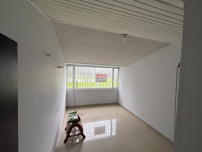 Casa de 4 alcobas en venta en Normandia Occidental, Bogotá, 216 m² · foto 12 de 20
