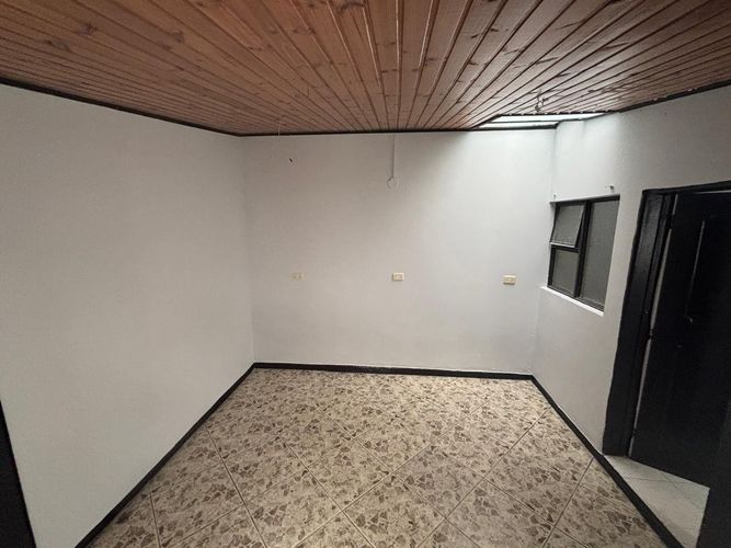 Casa de 4 alcobas en venta en Normandia Occidental, Bogotá, 216 m² · foto 8 de 20