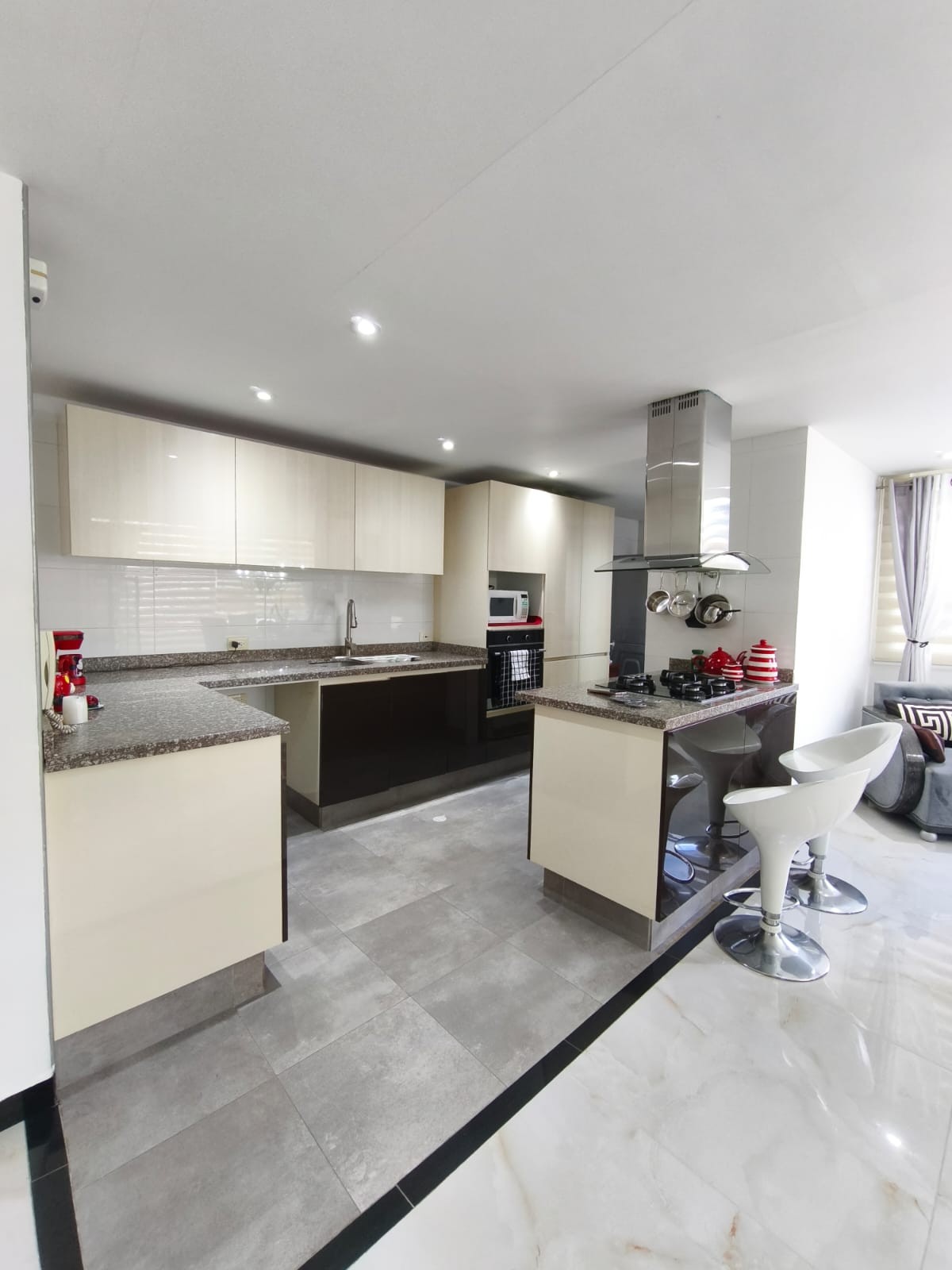 Apartamento en venta en Contador, Bogotá · foto 7 de 24