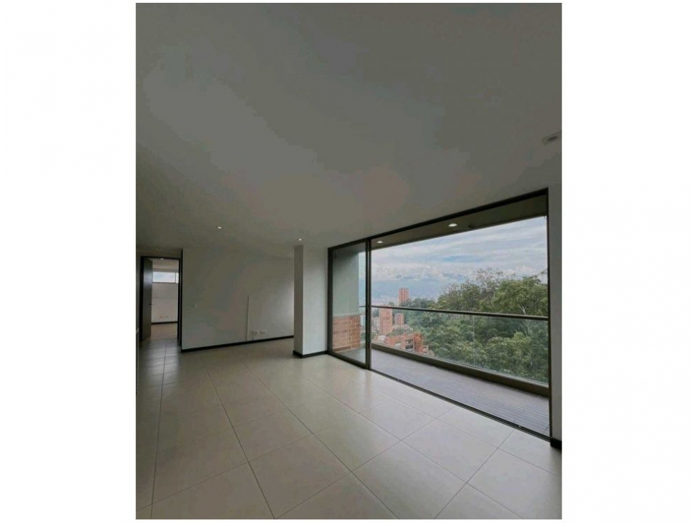 Apartamento en venta en El Poblado, Medellín 4