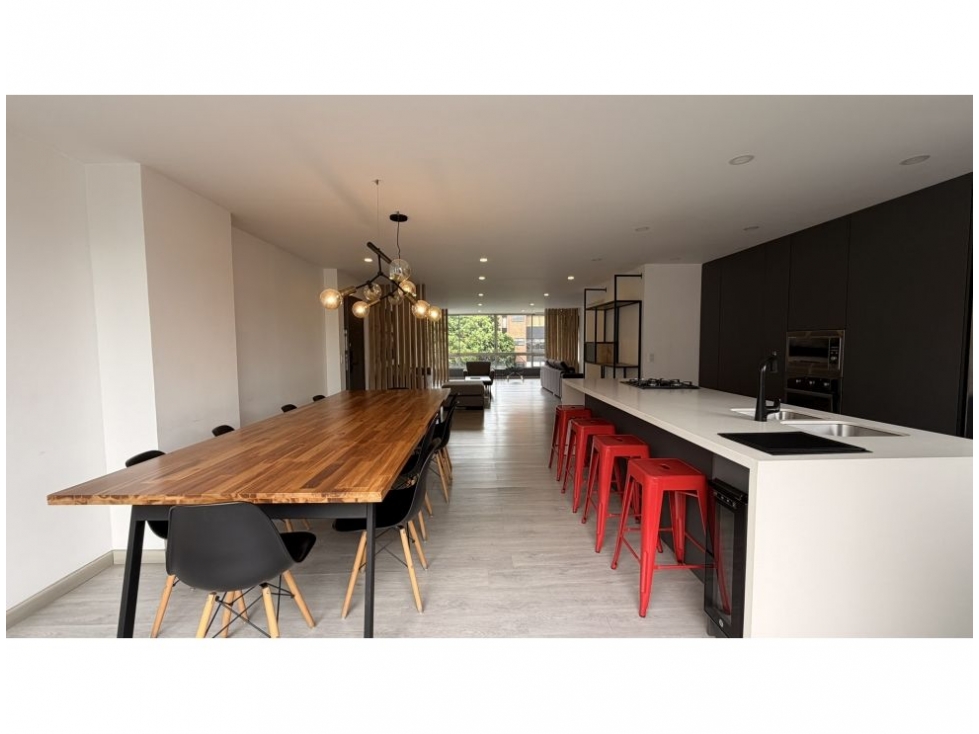 Apartamento en venta en El Poblado, Medellín 3
