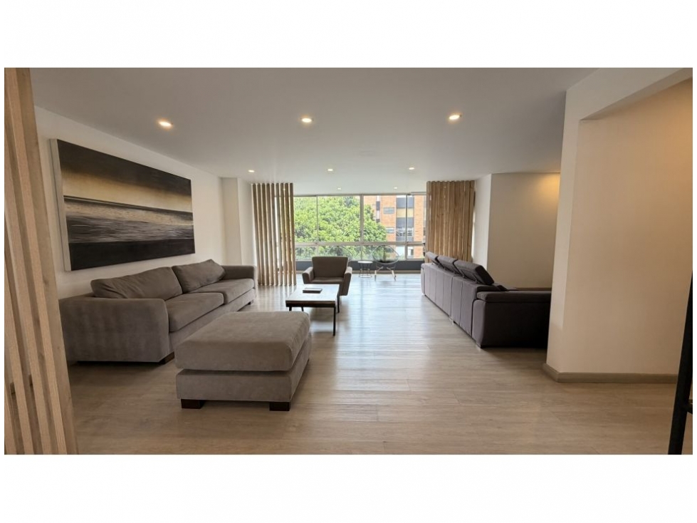 Apartamento en venta en El Poblado, Medellín 4