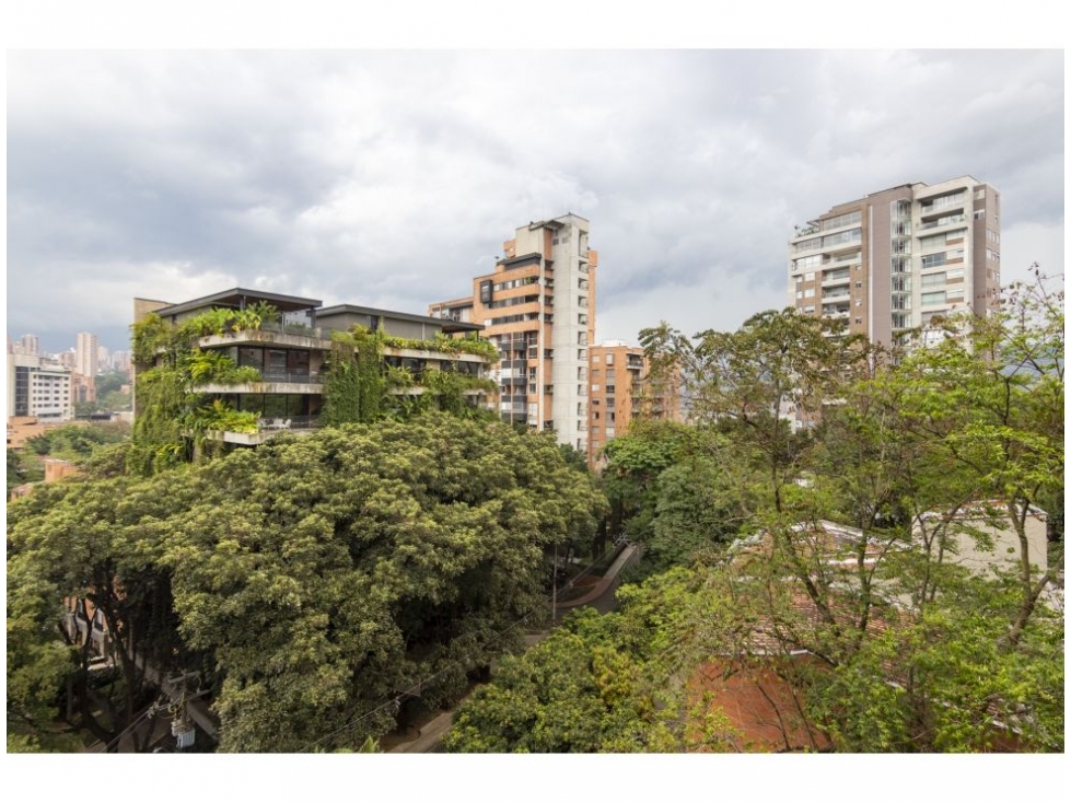 Apartamento en venta en El Poblado, Medellín 4