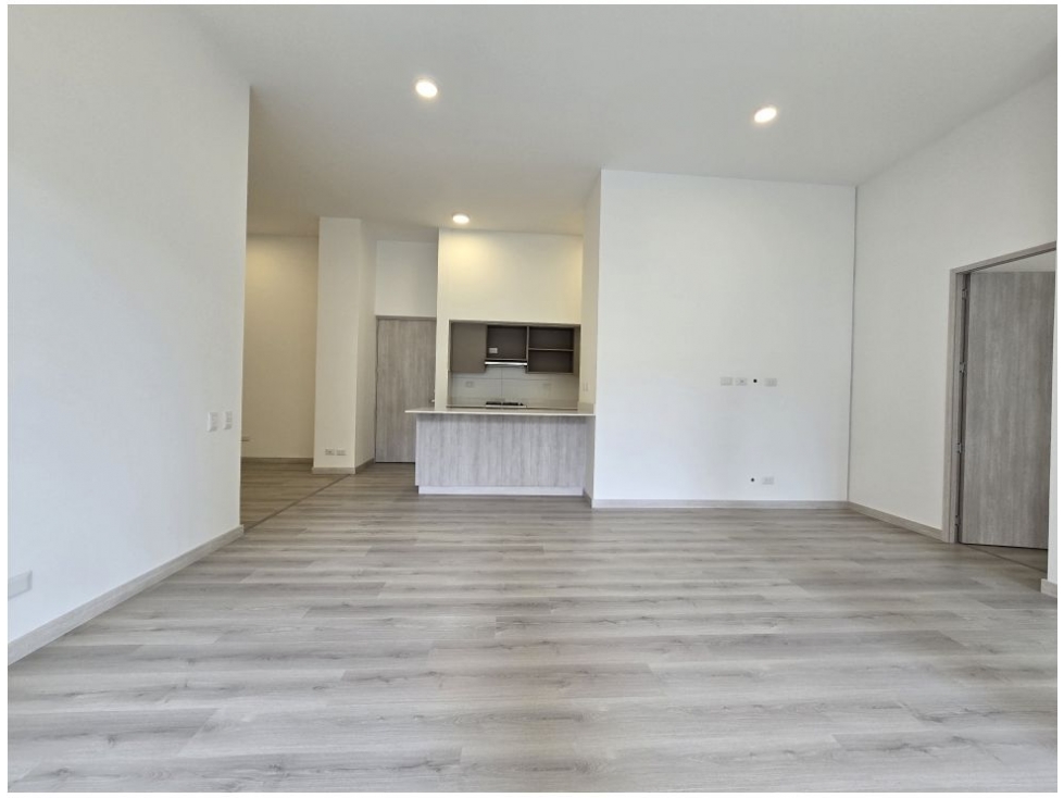 Apartment for sale in El Poblado, Medellín 3