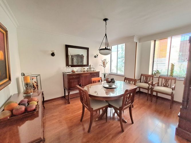 Casa de 4 alcobas en venta en Bella Suiza, Bogotá, 196 m² · foto 4 de 20