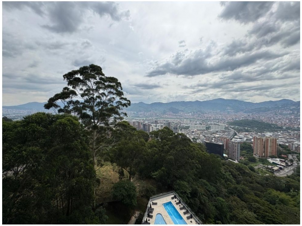 Apartamento en venta en El Poblado, Medellín 4