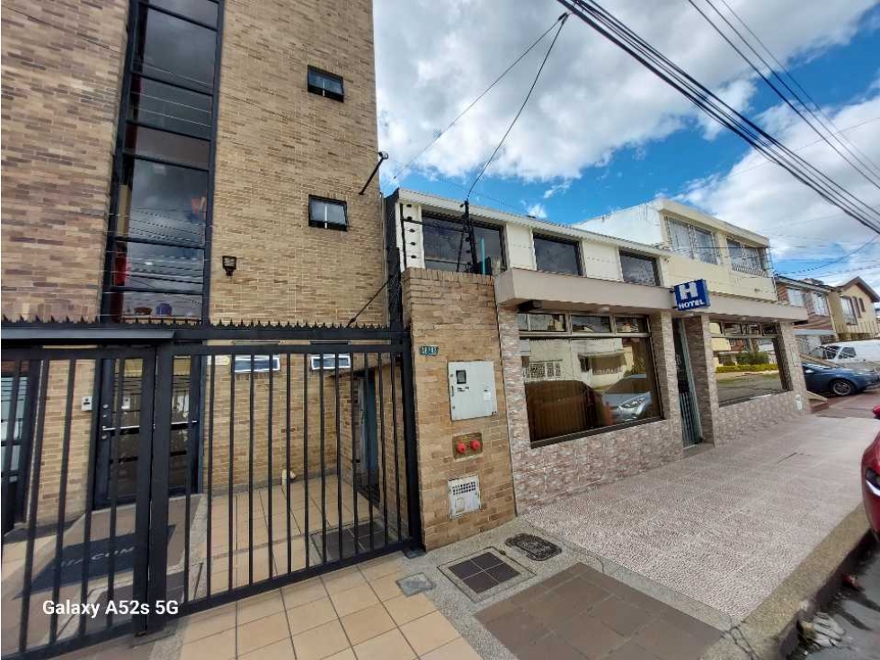 Casa en venta en Normandia, Bogotá · foto 2 de 24