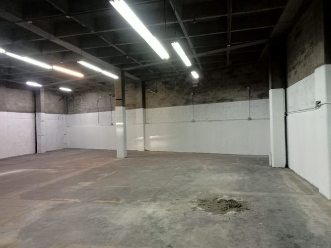 Bodega en arriendo en Suramérica, Itagüí, 1180 m² · foto 4 de 16