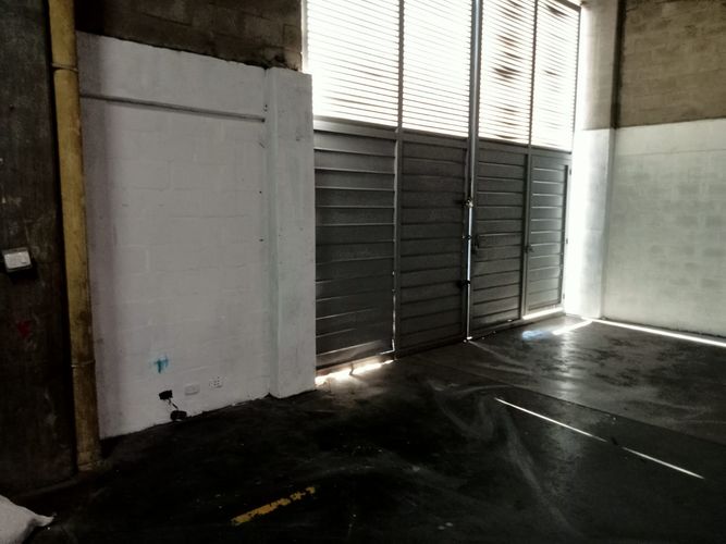 Bodega en arriendo en Suramérica, Itagüí, 1180 m² · foto 8 de 16